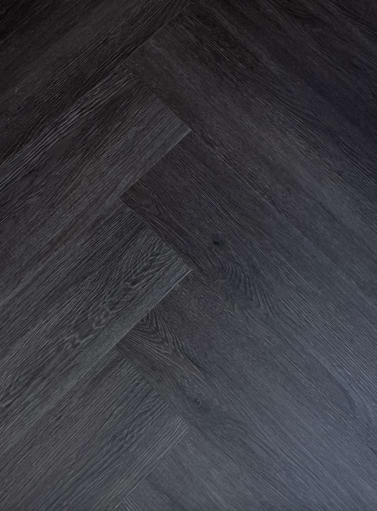 23024 V